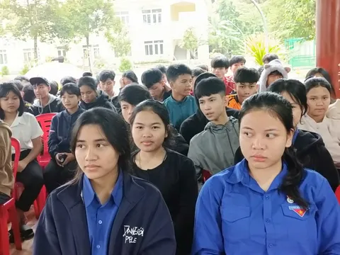 Tuyên truyền, phổ biến, giáo dục pháp luật về Luật Biên giới, Hải đảo cho Viên chức, Người lao động và học sinh năm học 2025-2026