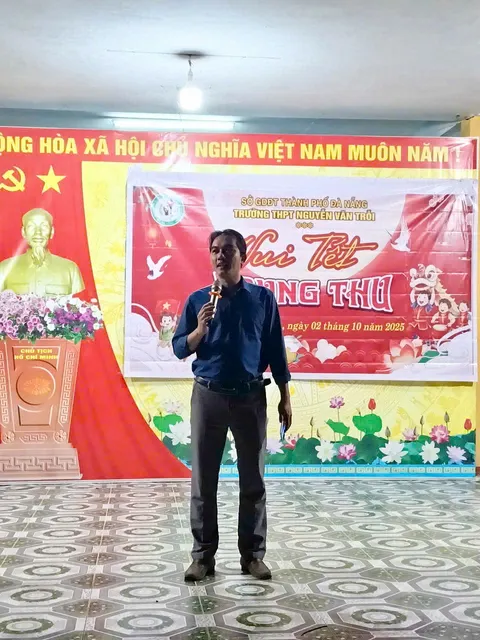 TRƯỜNG THPT NGUYỄN VĂN TRỖI TỔ CHỨC CHƯƠNG TRÌNH “ĐÊM HỘI TRĂNG RẰM 2025” – VUI TẾT TRUNG THU CHO CÁC EM HỌC SINH VÀ CON EM VIÊN CHỨC, NGƯỜI LAO ĐỘNG