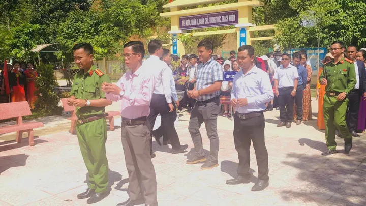  Lễ khánh thành Tượng đài Anh hùng Liệt sĩ Nguyễn Văn Trỗi